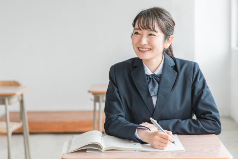 【中高生必見】数学で悩むのはもう終わり！24時間質問できる救済アプリ！